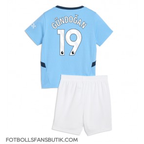 Manchester City Ilkay Gundogan #19 Replika Hemmatröja Barn 2024-25 Kortärmad (+ Korta byxor)